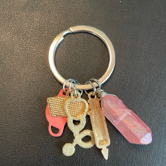 Pink Quartz Nurse Keychain – Crystal + Medical Charms – Handmade – NWT - Picture 3 of 6